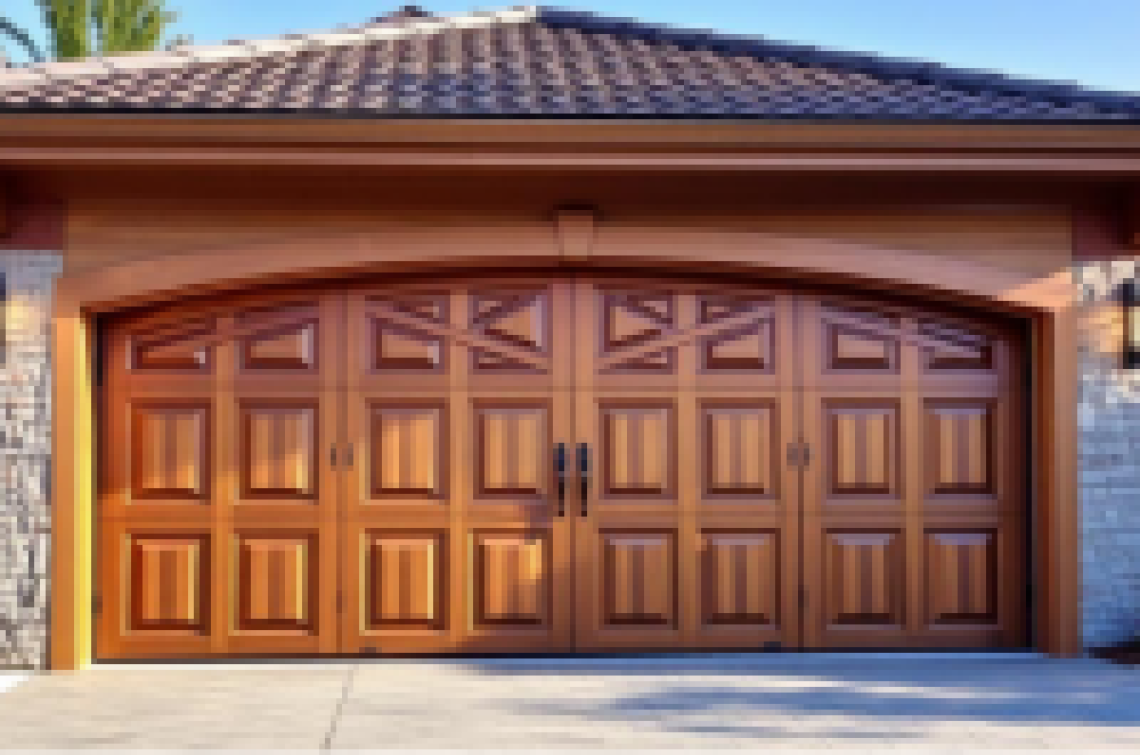 Comment des panneaux de porte de garage durables prot&egrave;gent votre maison et augmentent sa long&eacute;vit&eacute; 